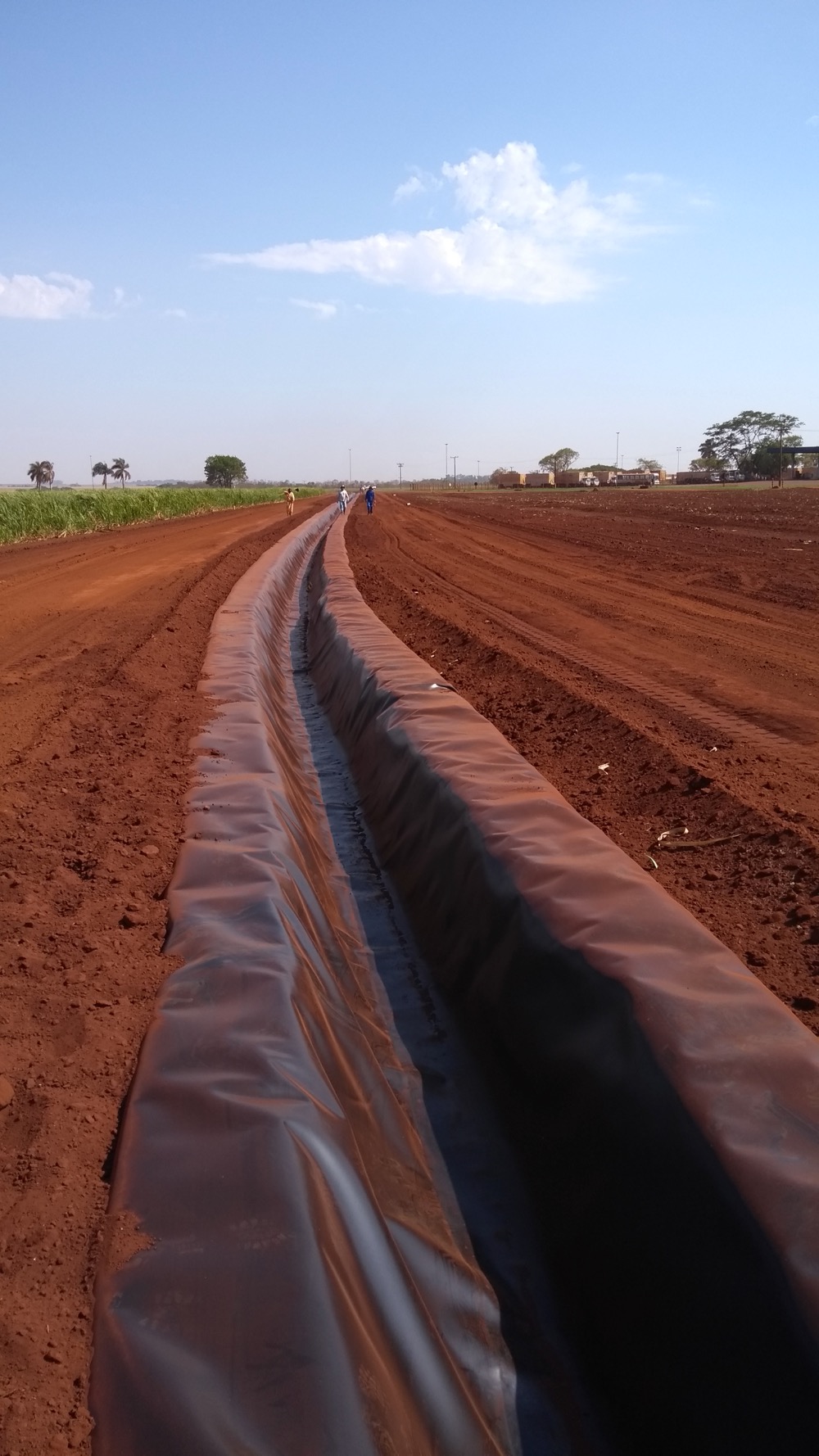 Canal de Vinhaça – Usina Guaíra – Guaíra – SP