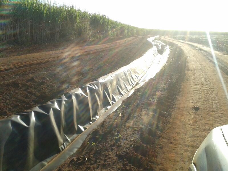 Canal de Vinhaça – Usina Vale do Rosário 2014